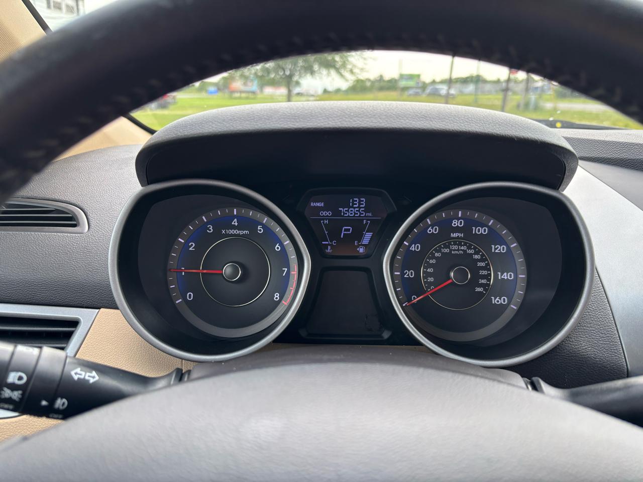 Hyundai Elantra GLS A/T 2011
