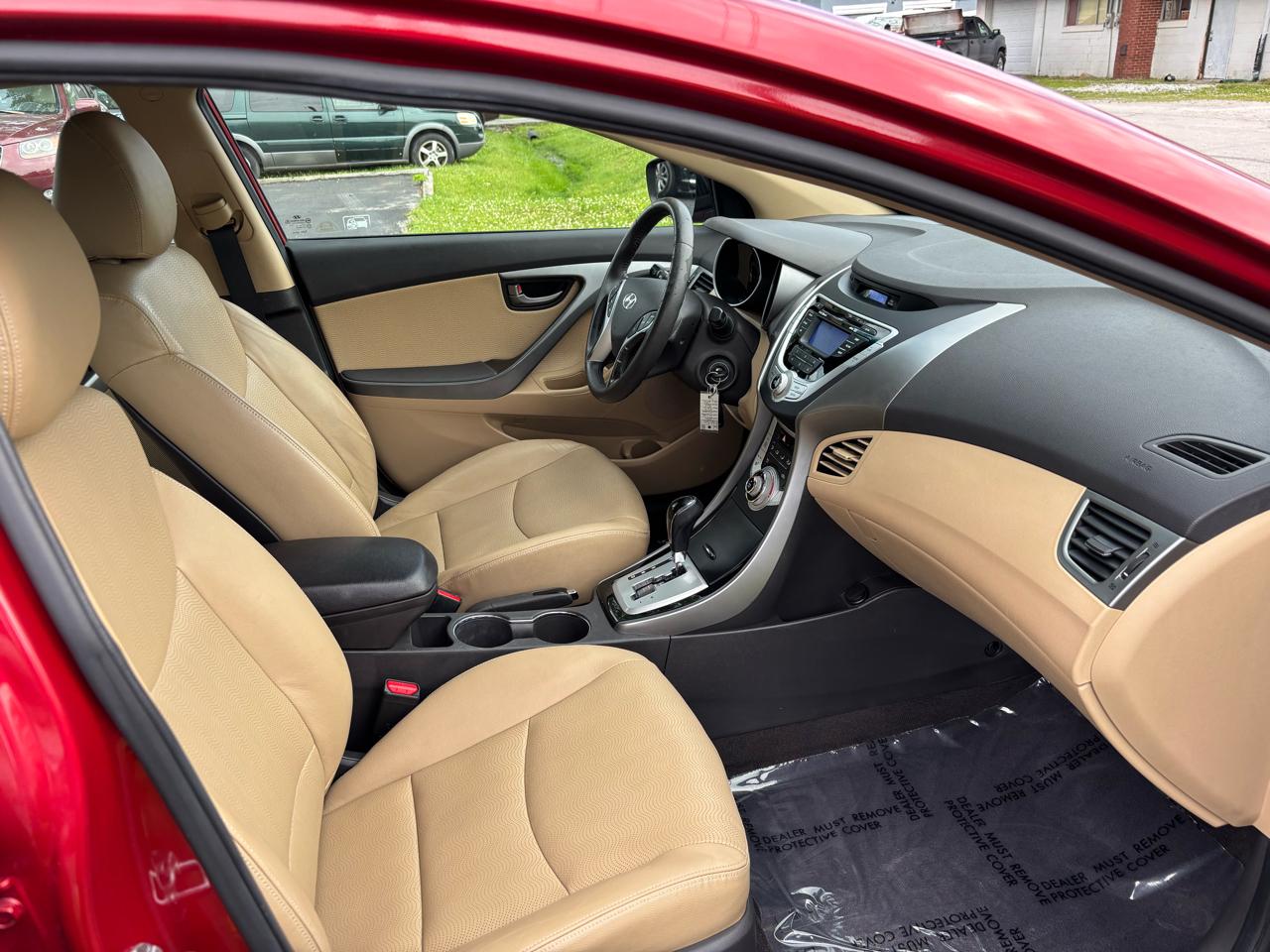 Hyundai Elantra GLS A/T 2011