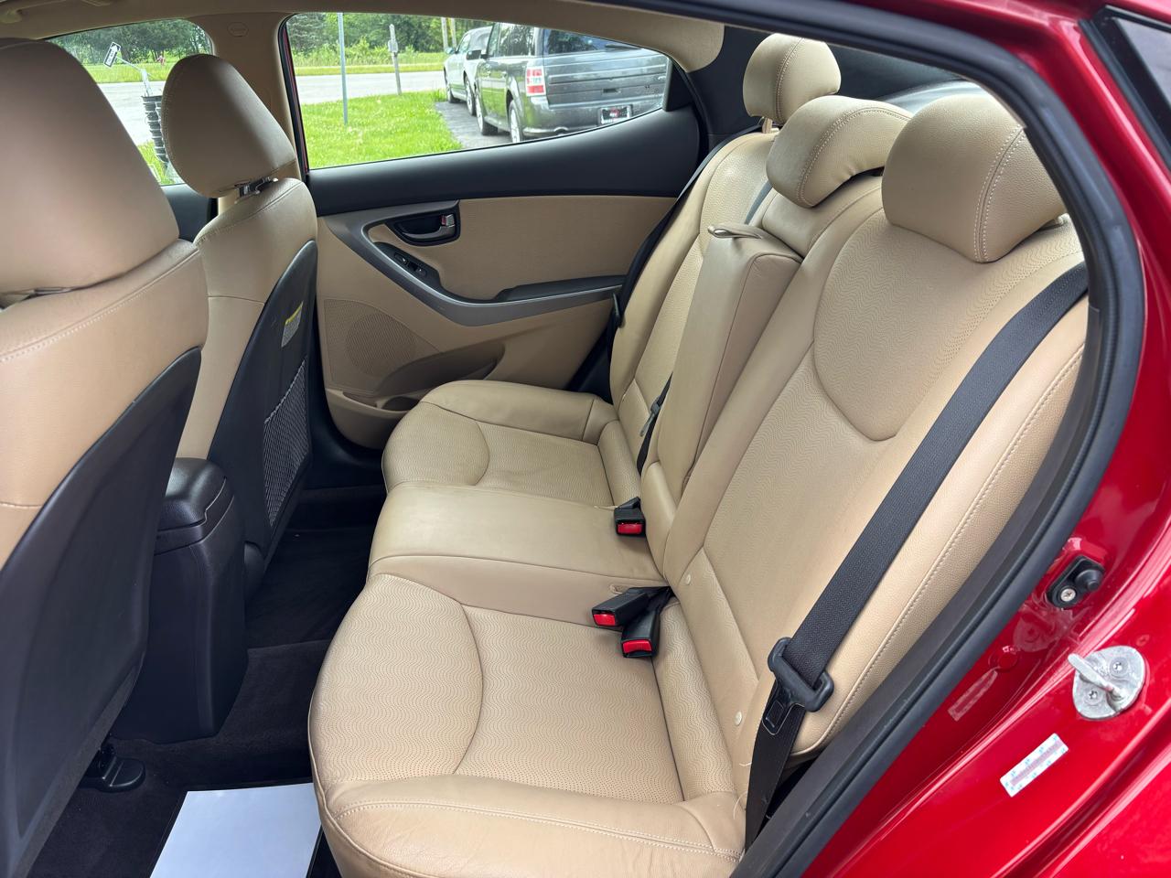 Hyundai Elantra GLS A/T 2011