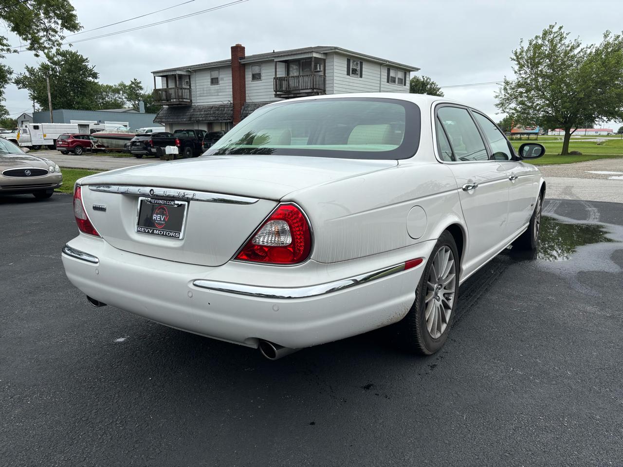 Jaguar XJ-Series XJ8 L 2006
