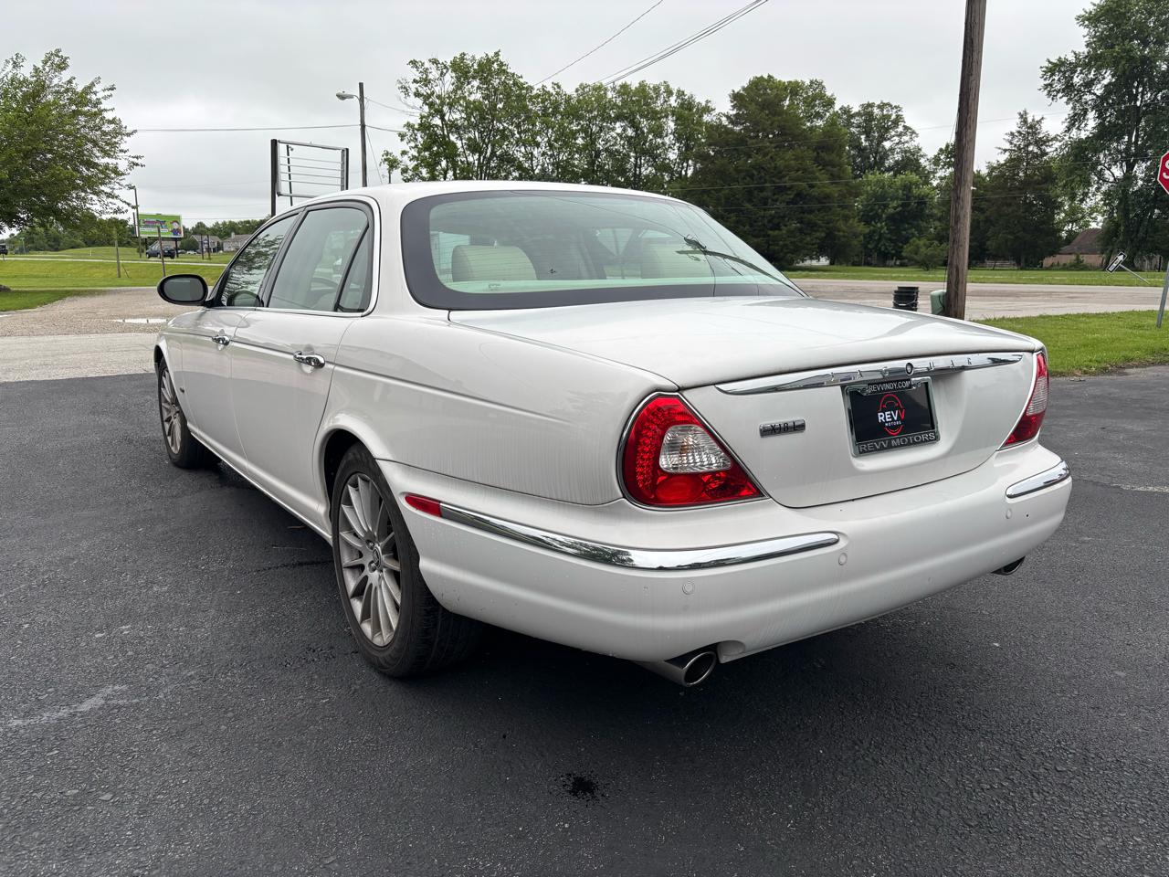 Jaguar XJ-Series XJ8 L 2006