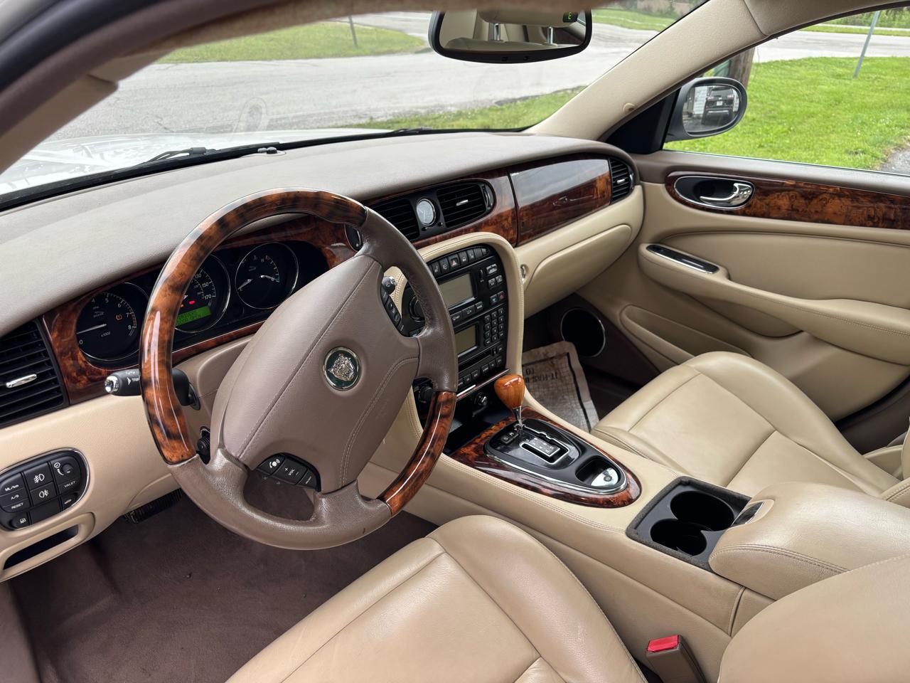 Jaguar XJ-Series XJ8 L 2006
