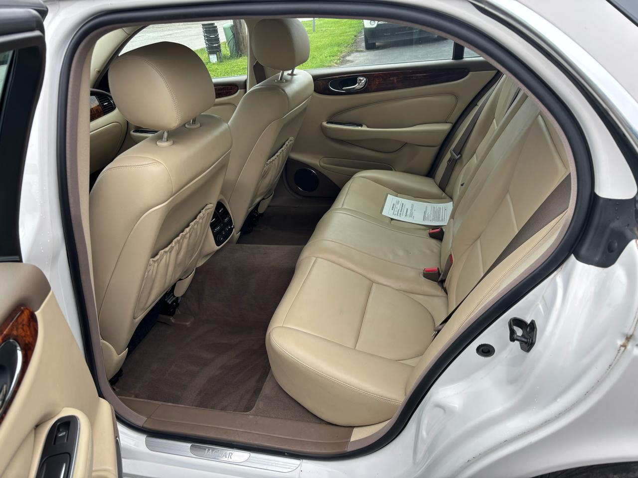 Jaguar XJ-Series XJ8 L 2006