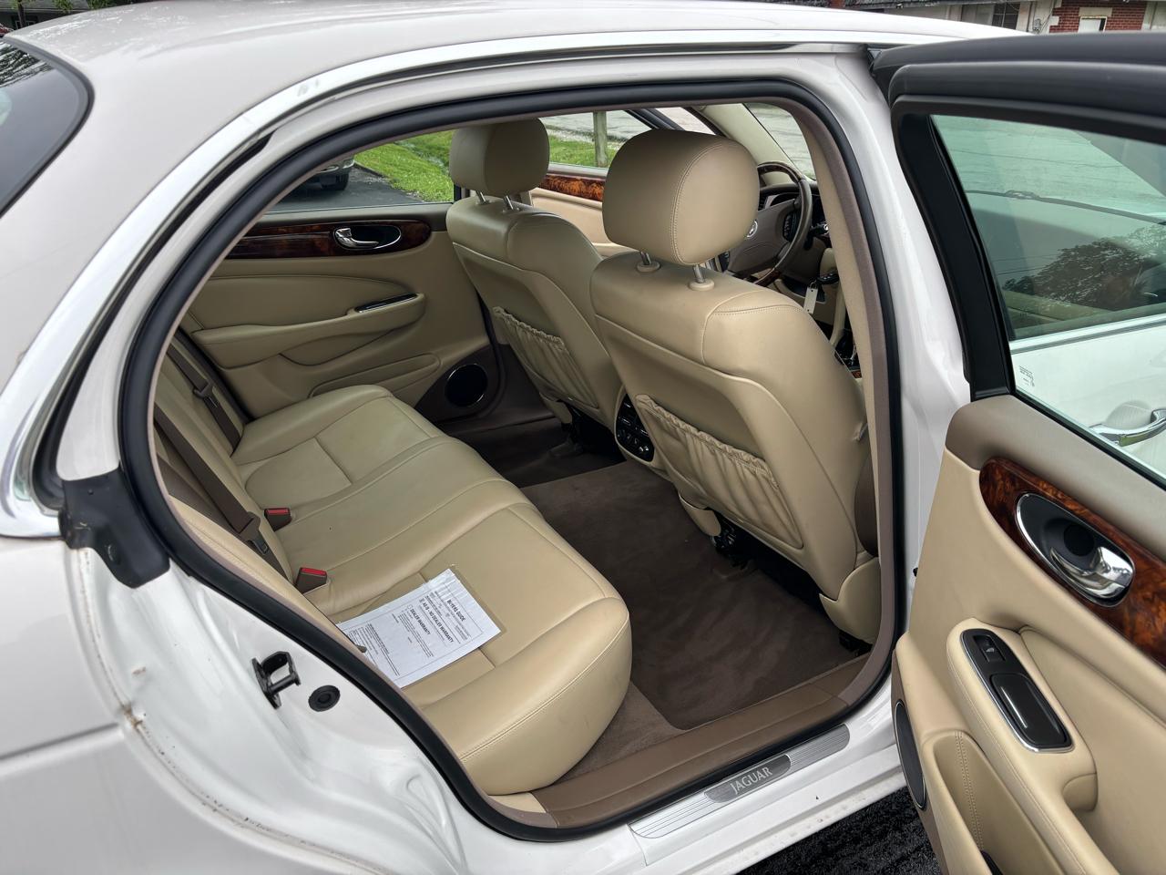 Jaguar XJ-Series XJ8 L 2006