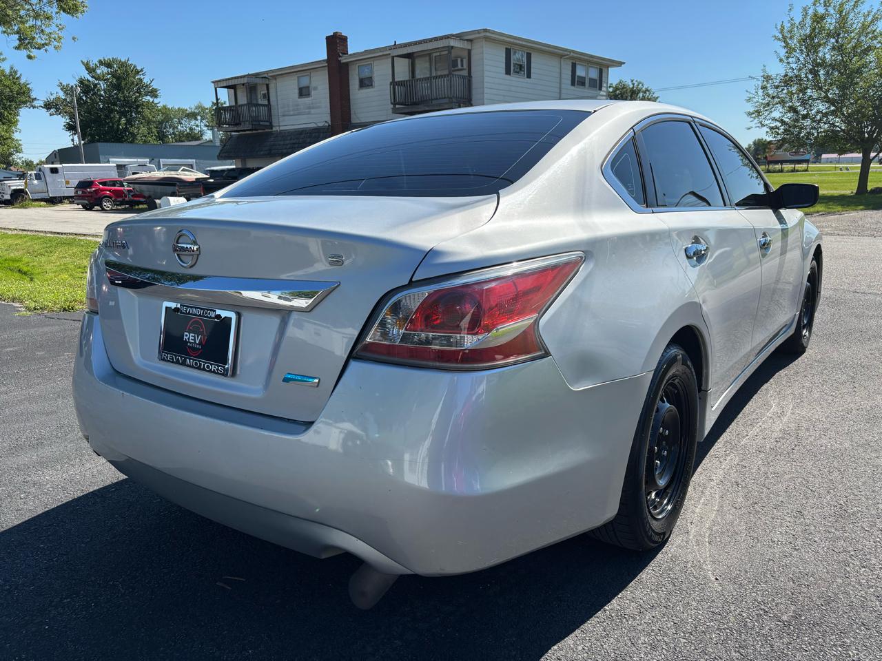 Nissan Altima  2014