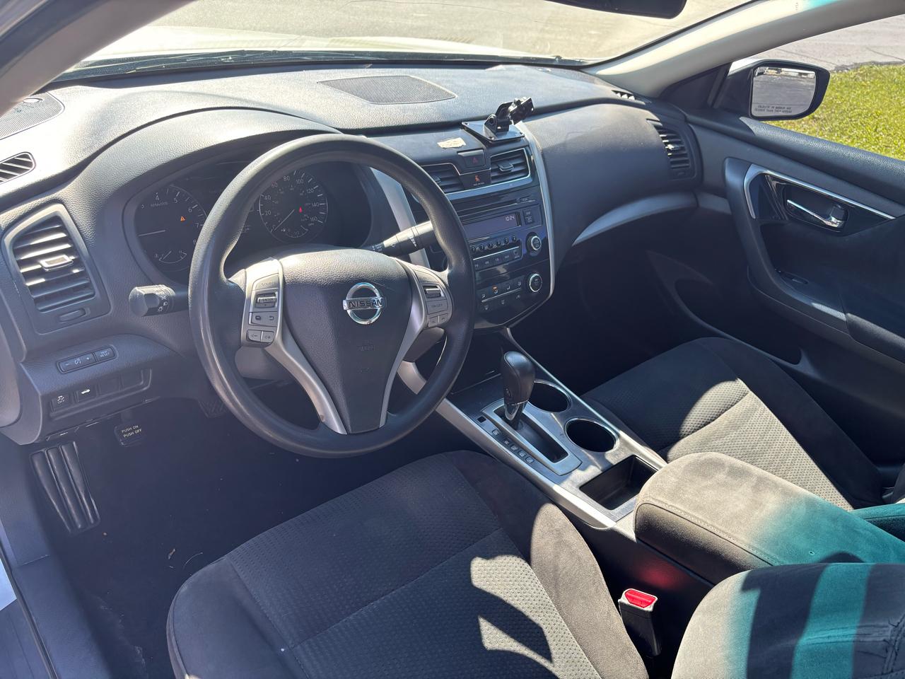 Nissan Altima  2014