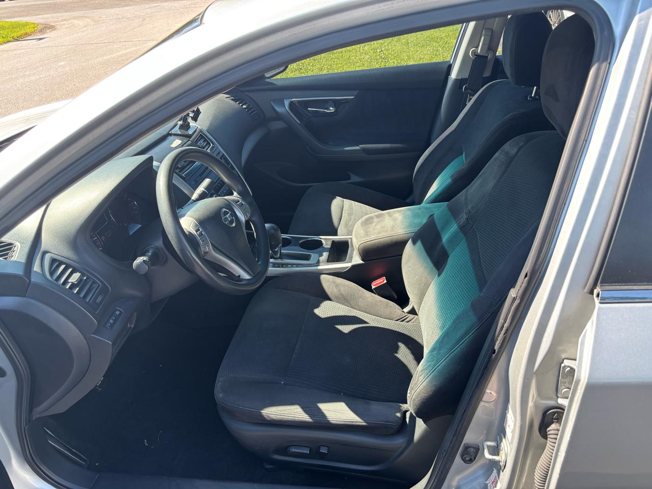 Nissan Altima  2014
