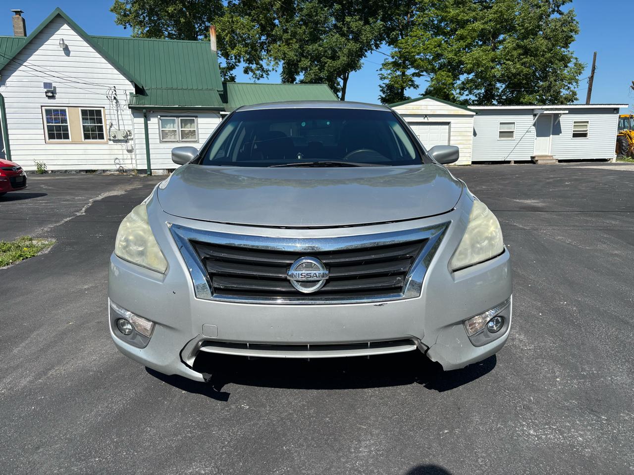 Nissan Altima  2014