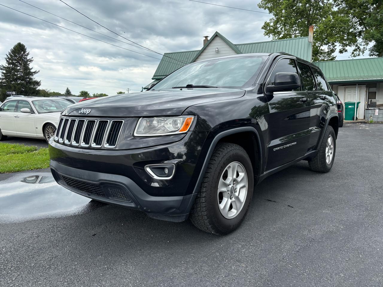Jeep Grand Cherokee Laredo 4WD 2015