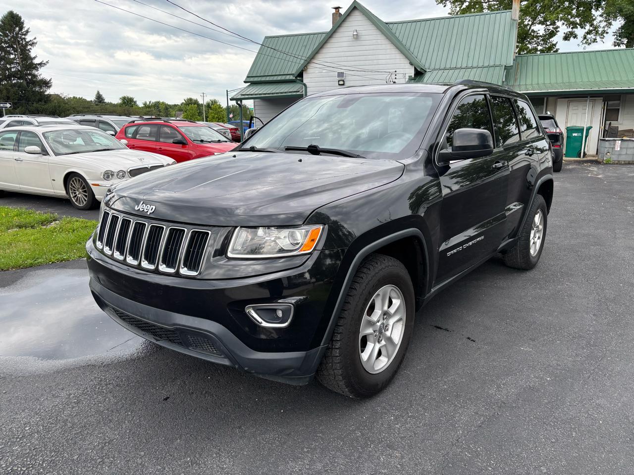 Jeep Grand Cherokee Laredo 4WD 2015