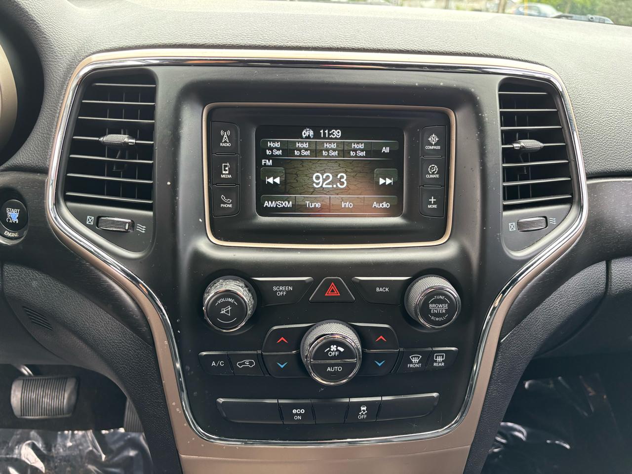 Jeep Grand Cherokee Laredo 4WD 2015