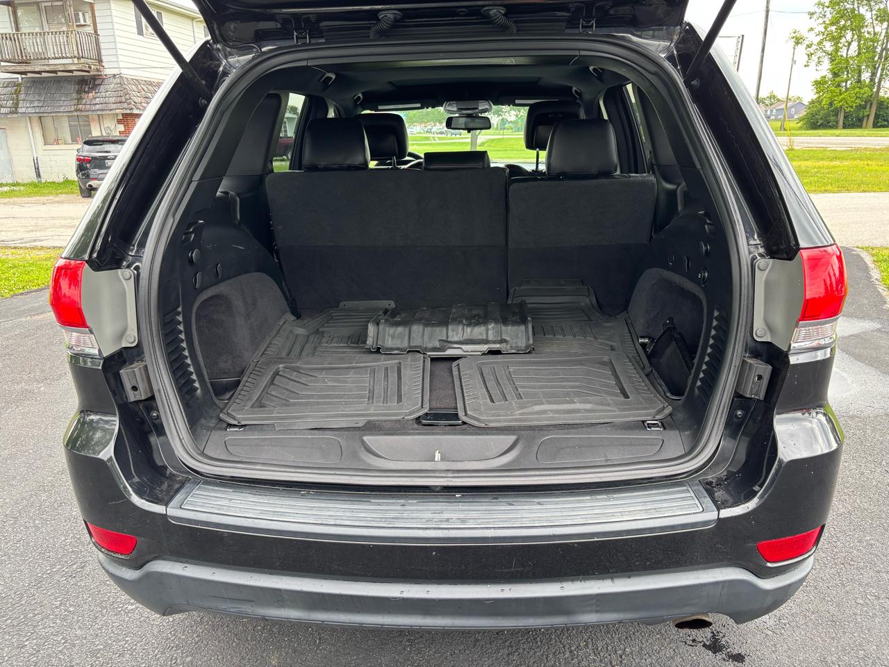 Jeep Grand Cherokee Laredo 4WD 2015