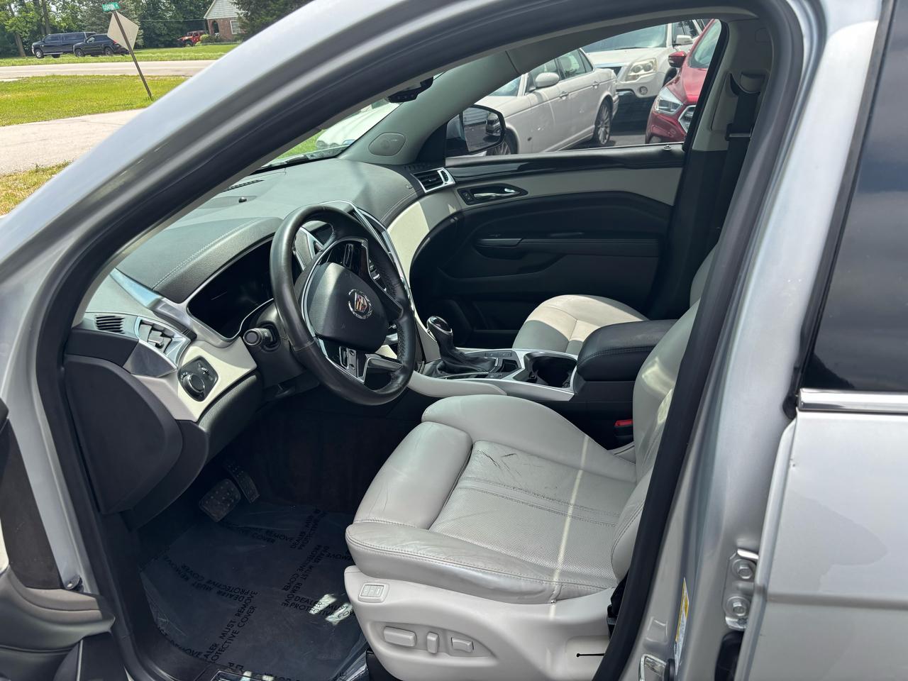 Cadillac SRX Luxury Collection FWD 2015