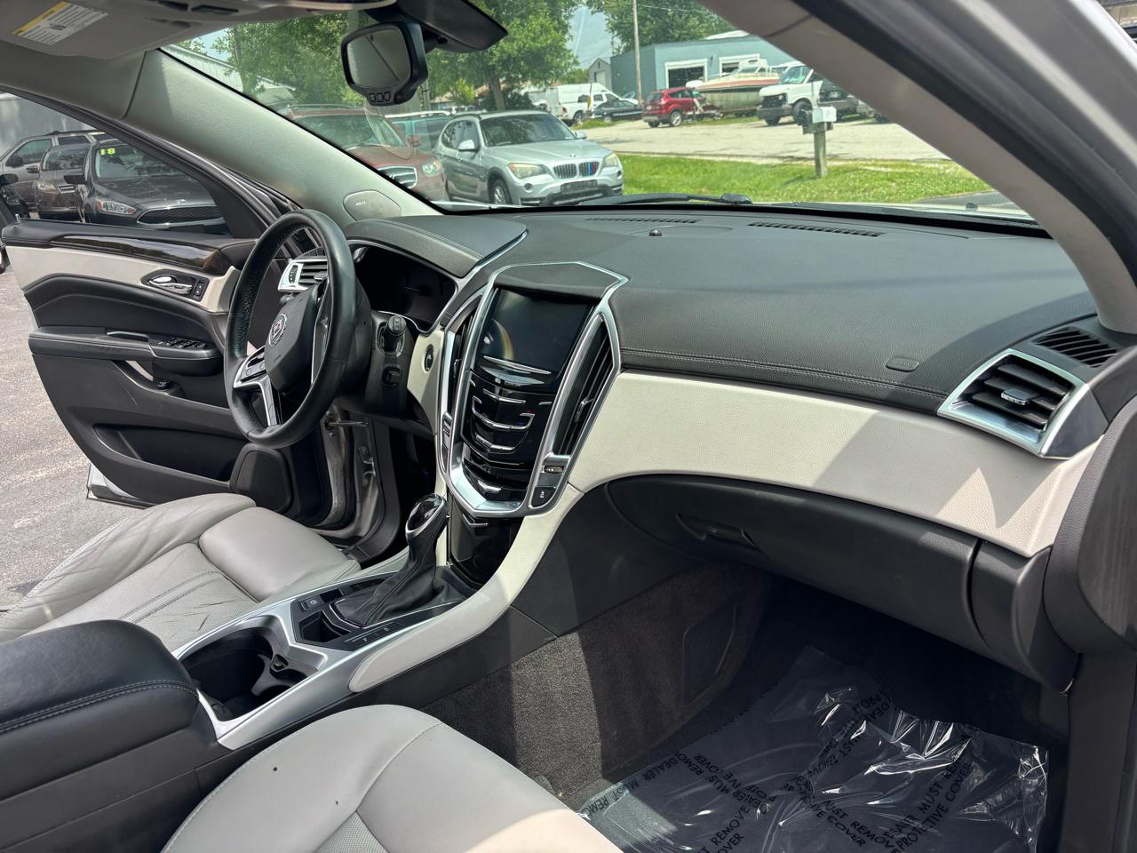 Cadillac SRX Luxury Collection FWD 2015
