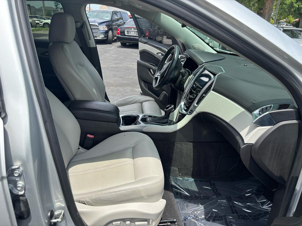 Cadillac SRX Luxury Collection FWD 2015
