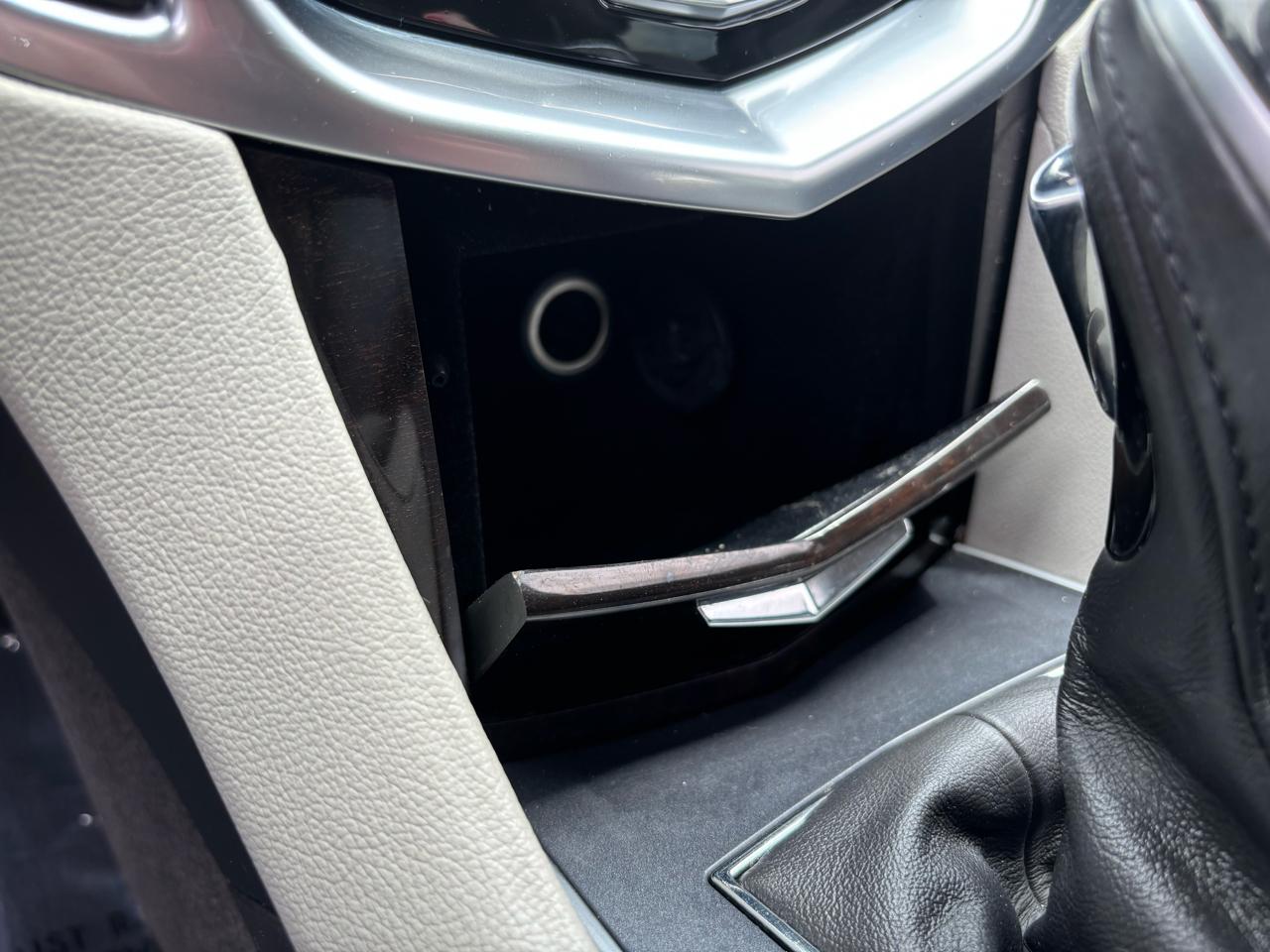 Cadillac SRX Luxury Collection FWD 2015