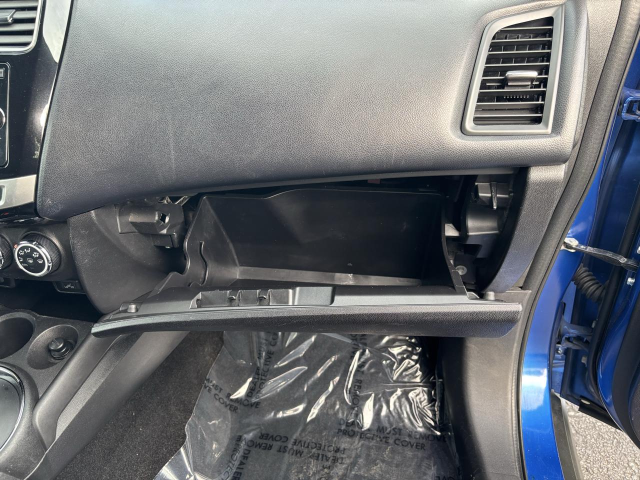 2018 Mitsubishi Outlander Sport LE - Photo 30
