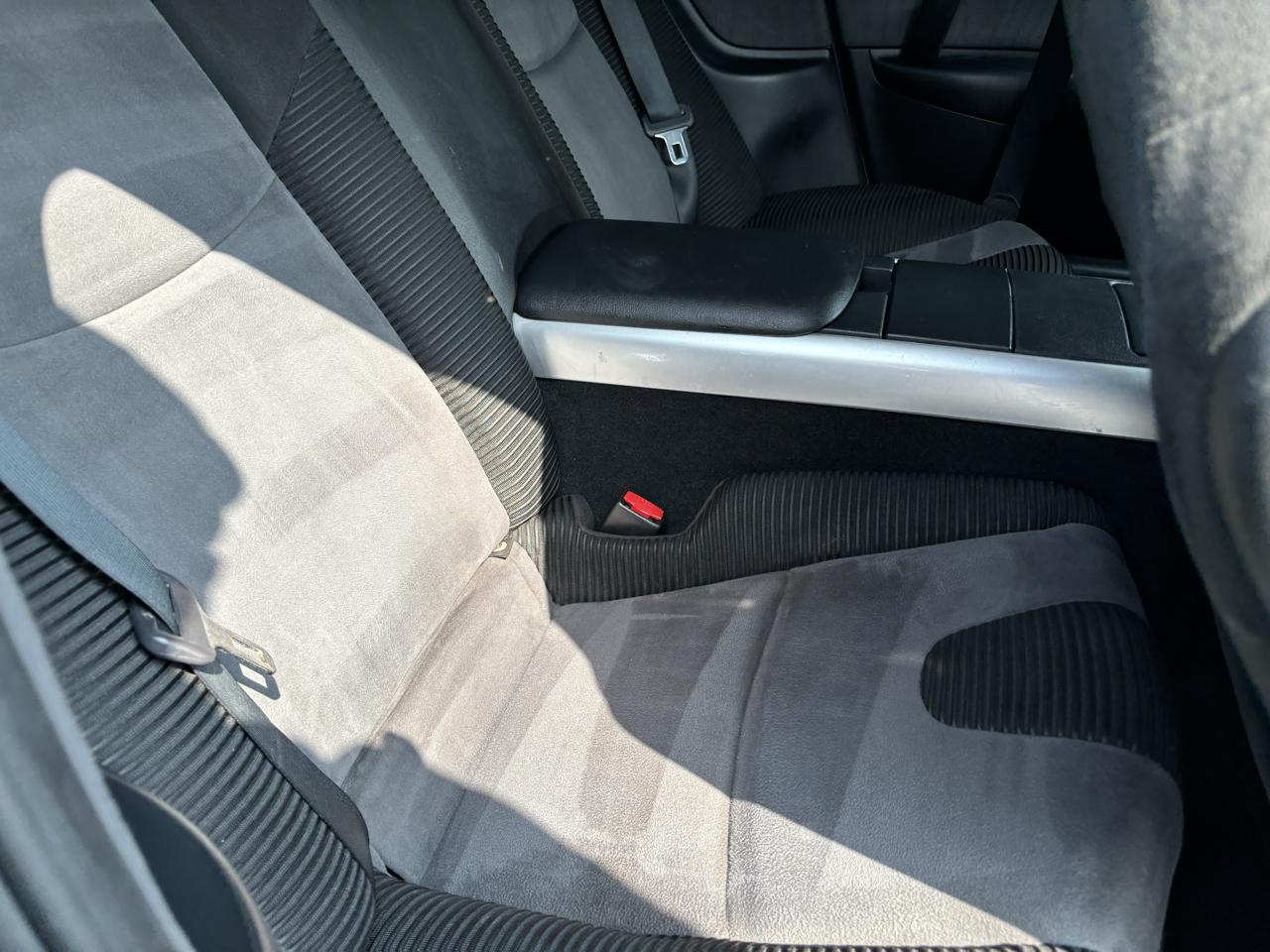 Mazda RX-8 6-Speed 2005