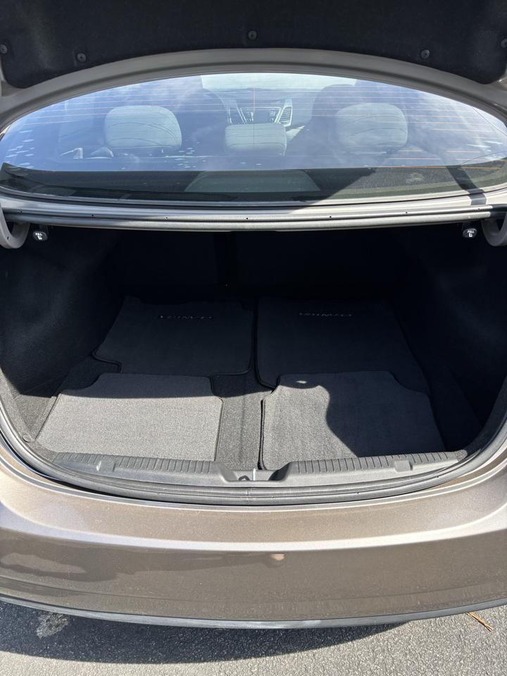Hyundai Elantra SE 6AT 2016