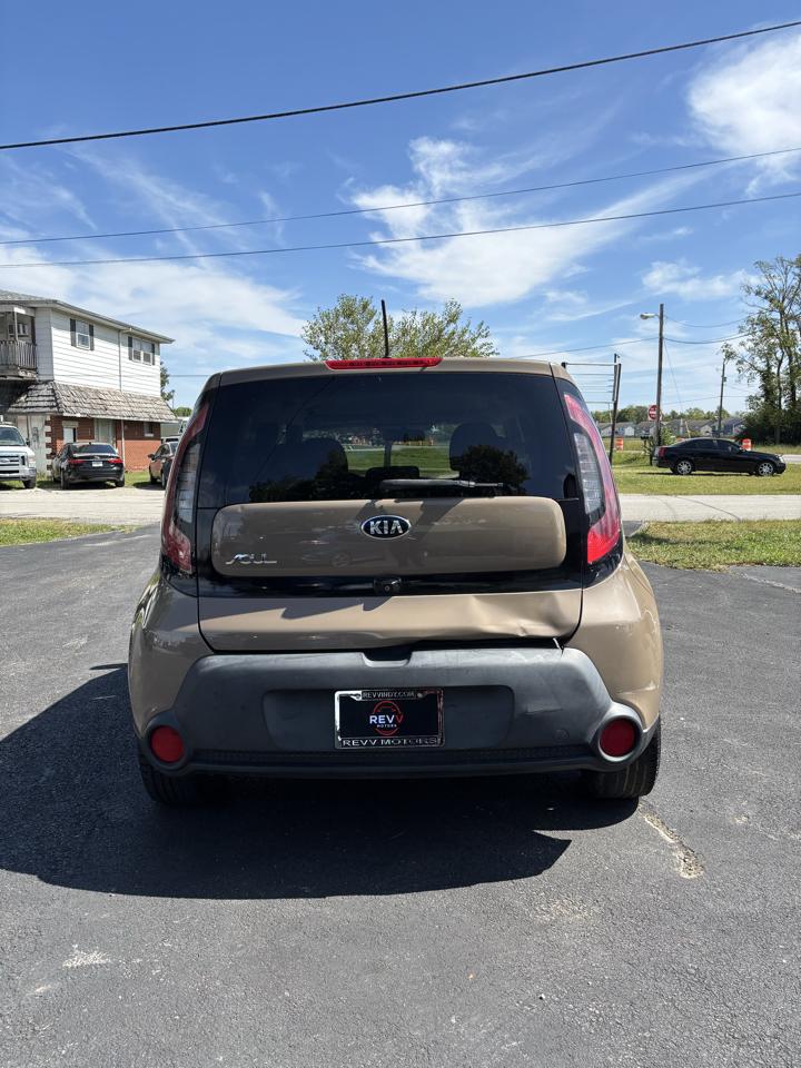 Kia Soul Base 6A 2016