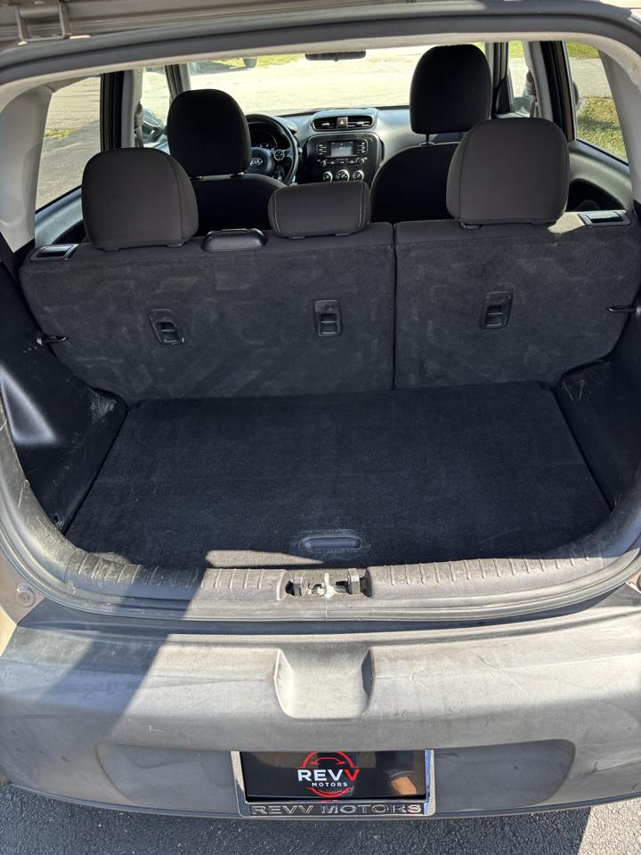 Kia Soul Base 6A 2016