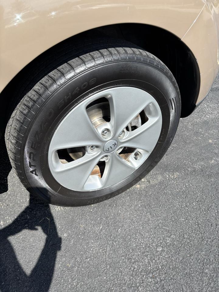 Kia Soul Base 6A 2016