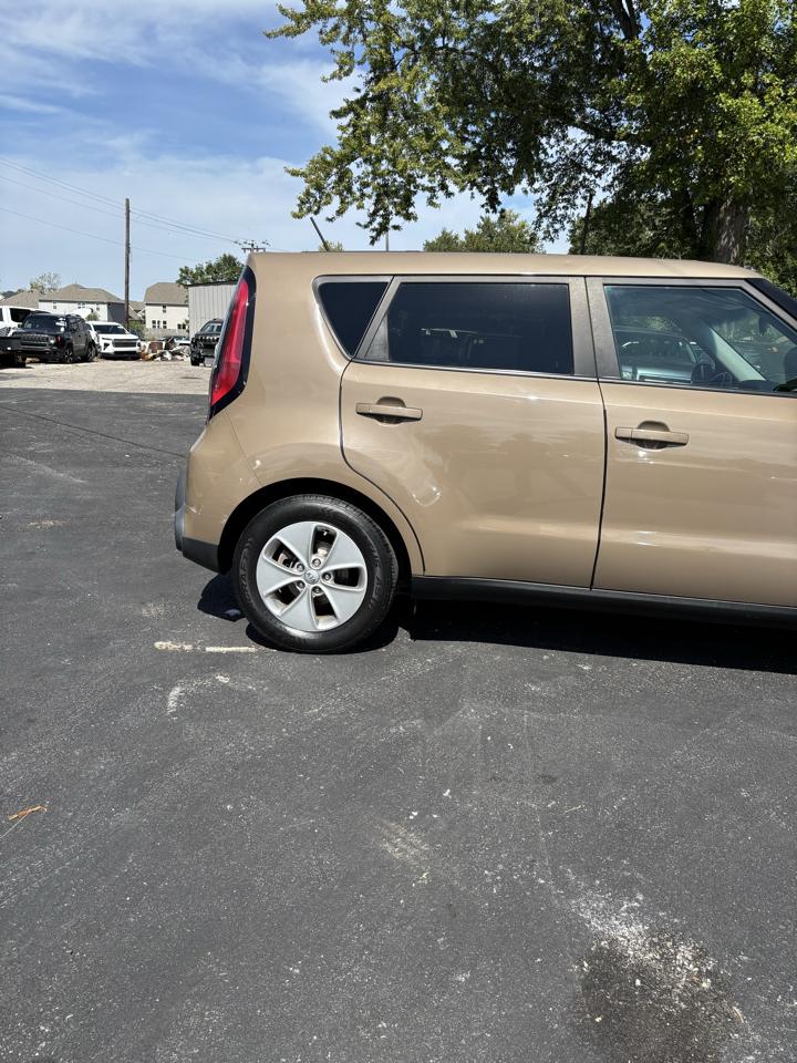 Kia Soul Base 6A 2016