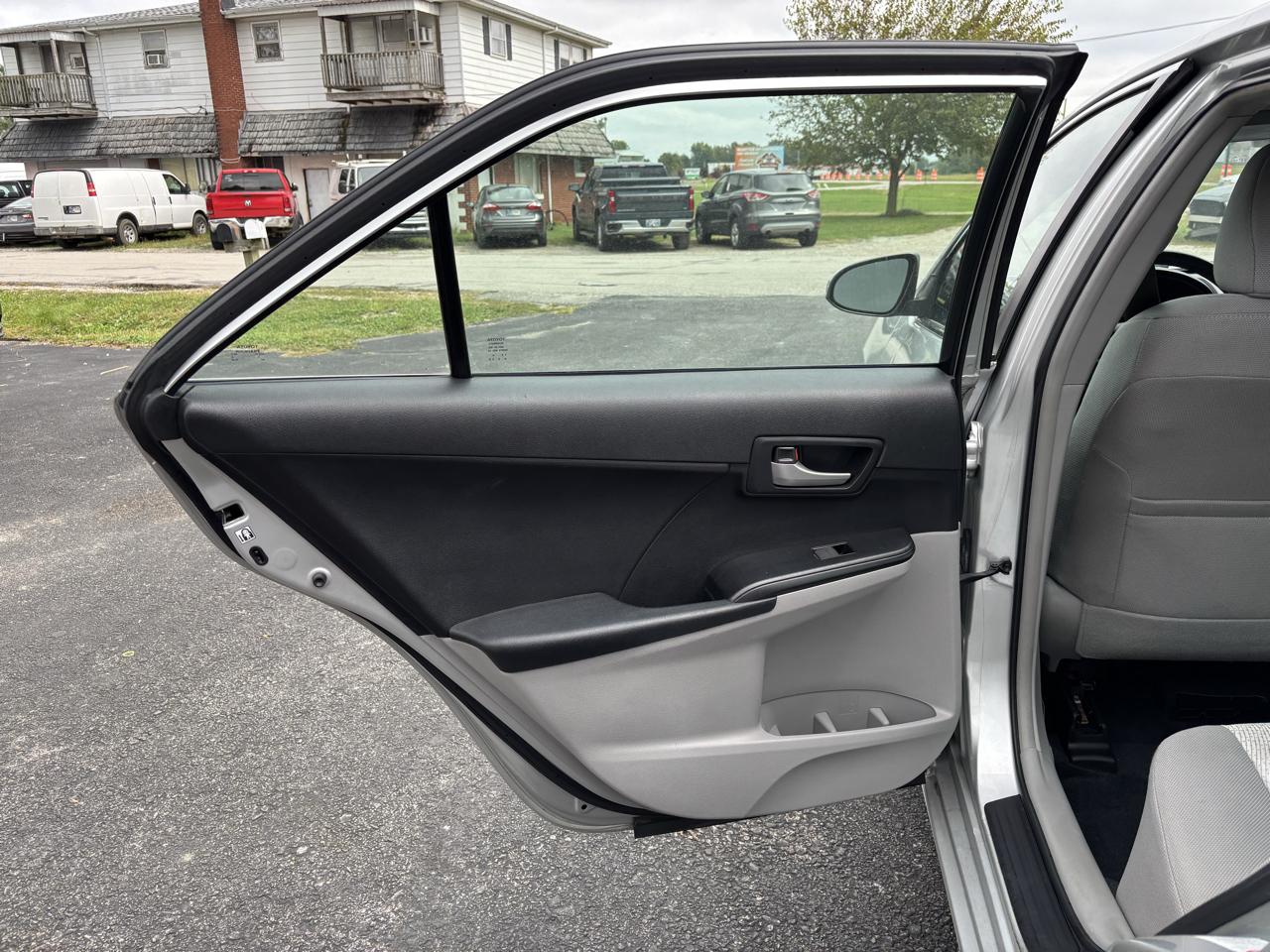 Toyota Camry SE 2012