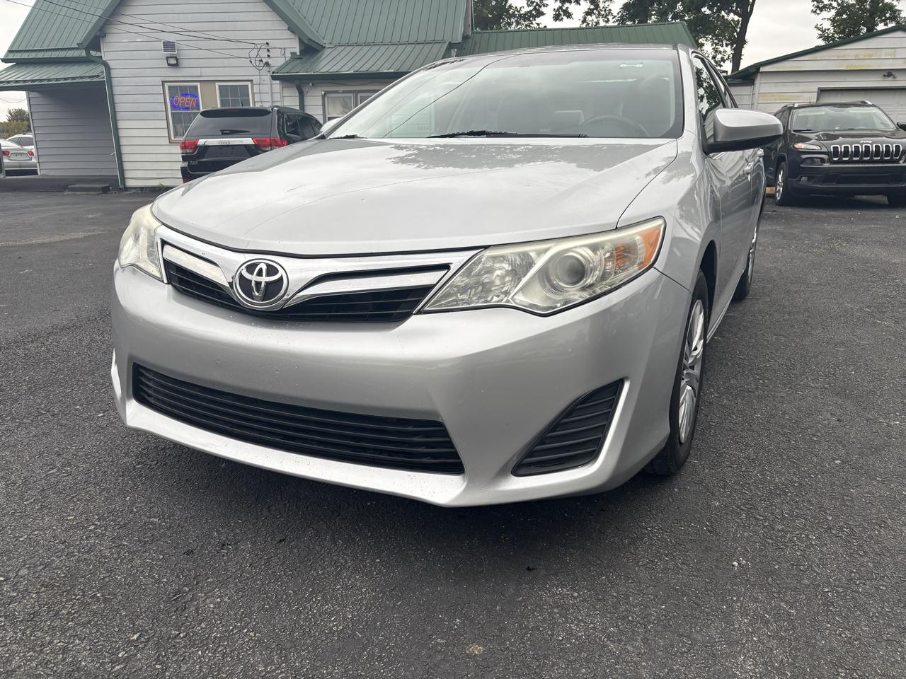 Toyota Camry SE 2012