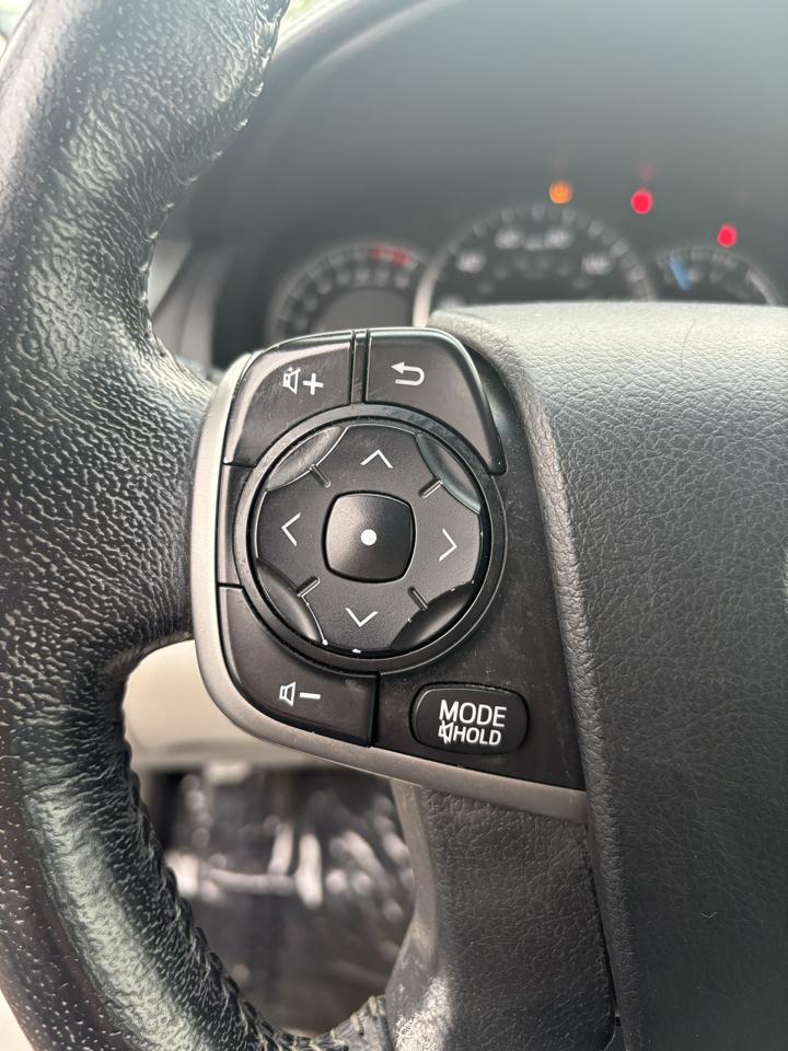 Toyota Camry SE 2012