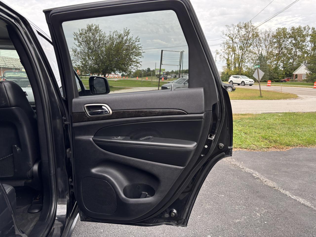 Jeep Grand Cherokee Laredo 4WD 2013