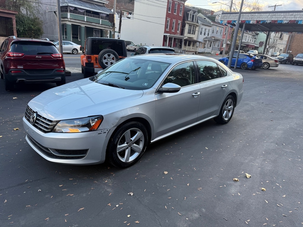 2012 Volkswagen Passat SE