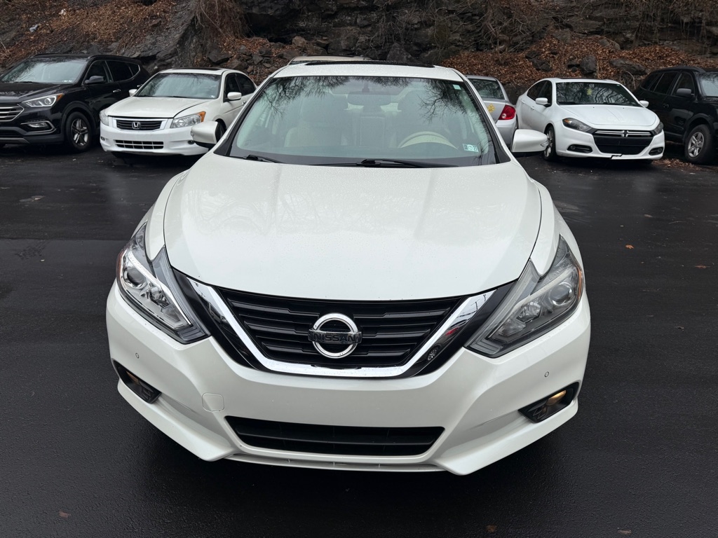 Nissan Altima  2016
