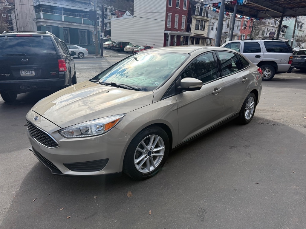 Ford Focus  2015