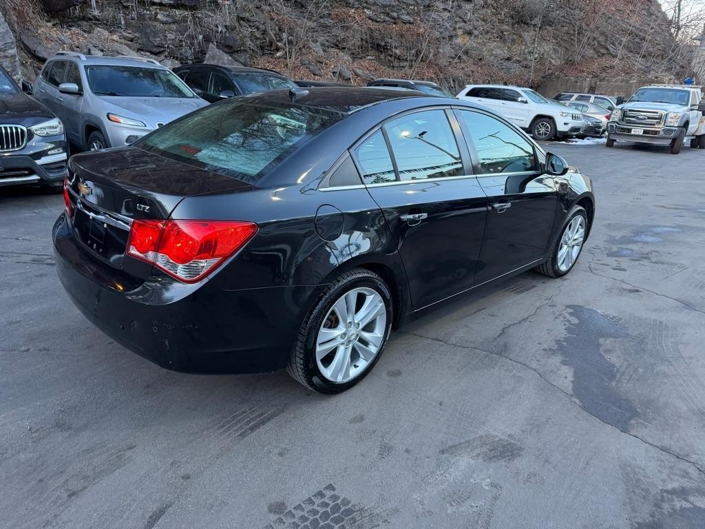 Chevrolet Cruze  2011