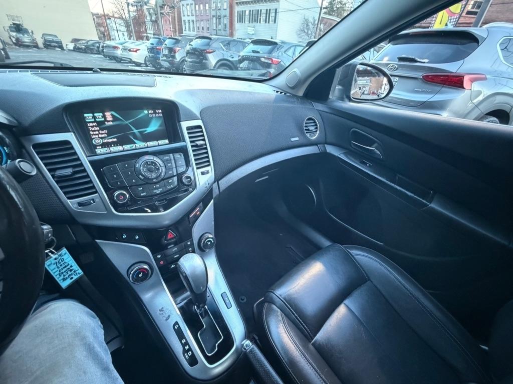 Chevrolet Cruze  2011