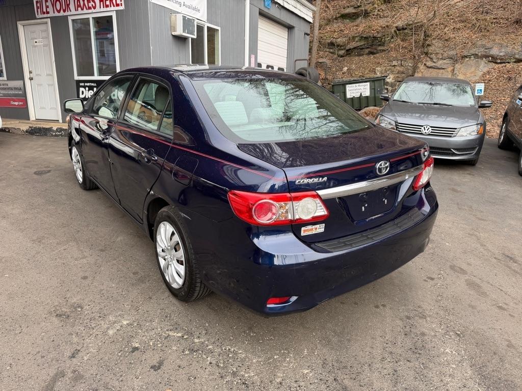 Toyota Corolla  2012