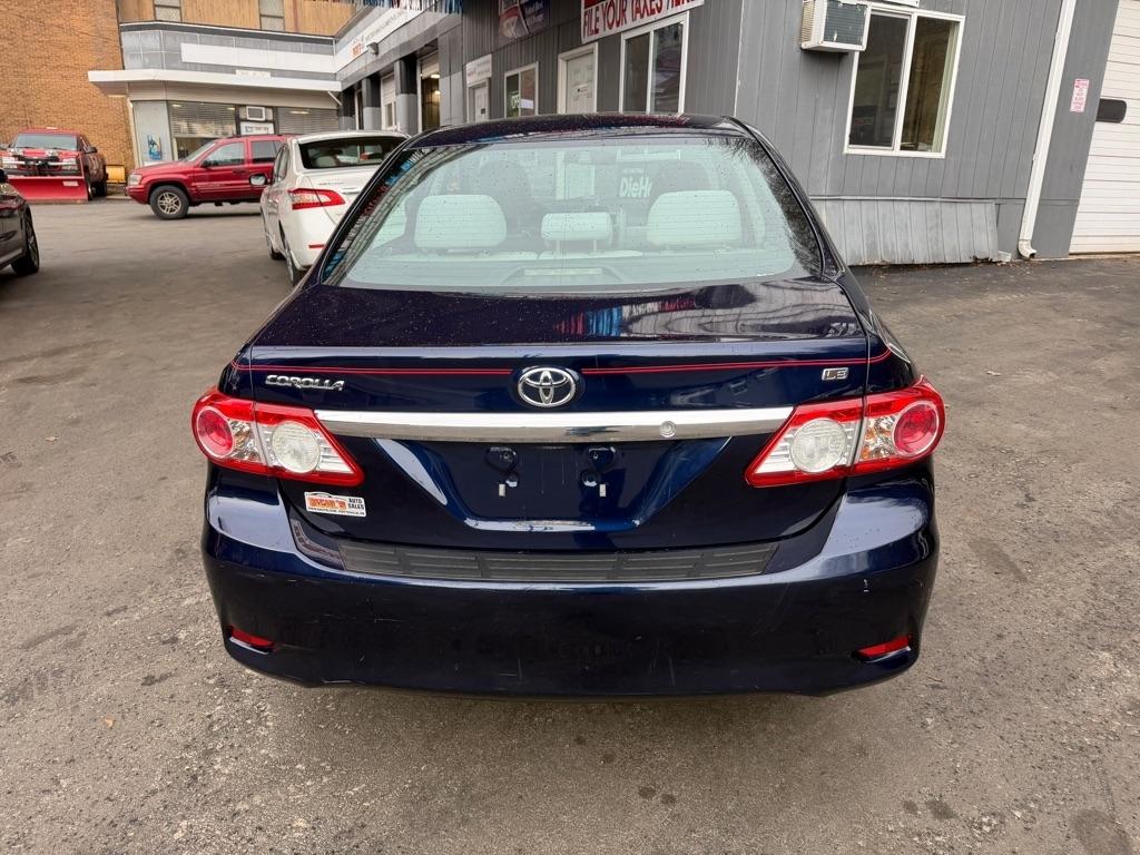 Toyota Corolla  2012