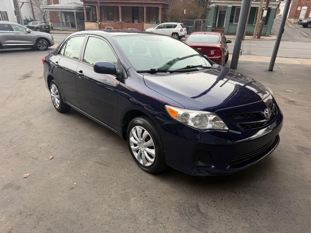Toyota Corolla  2012