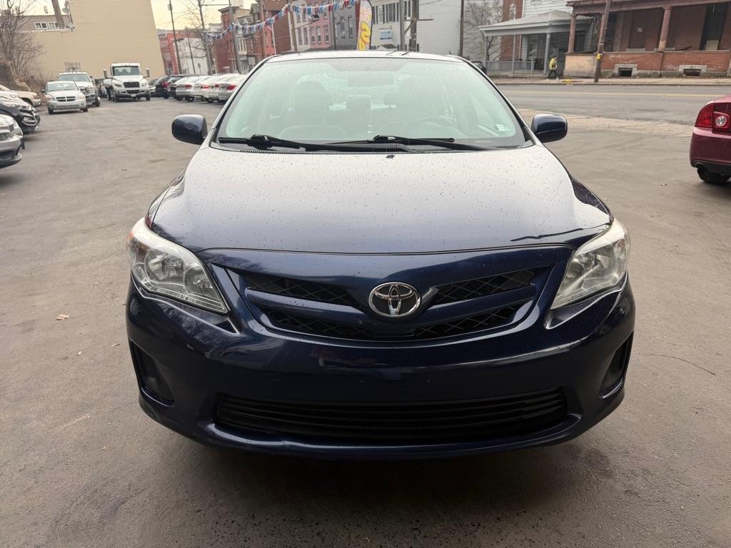 Toyota Corolla  2012
