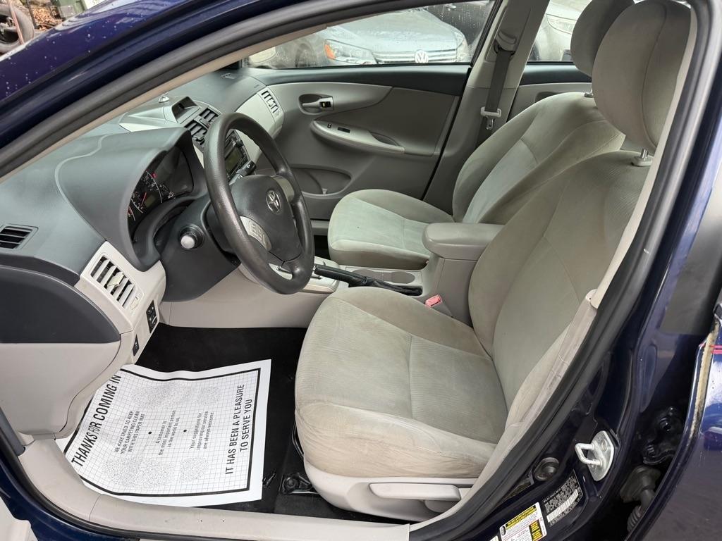 Toyota Corolla  2012