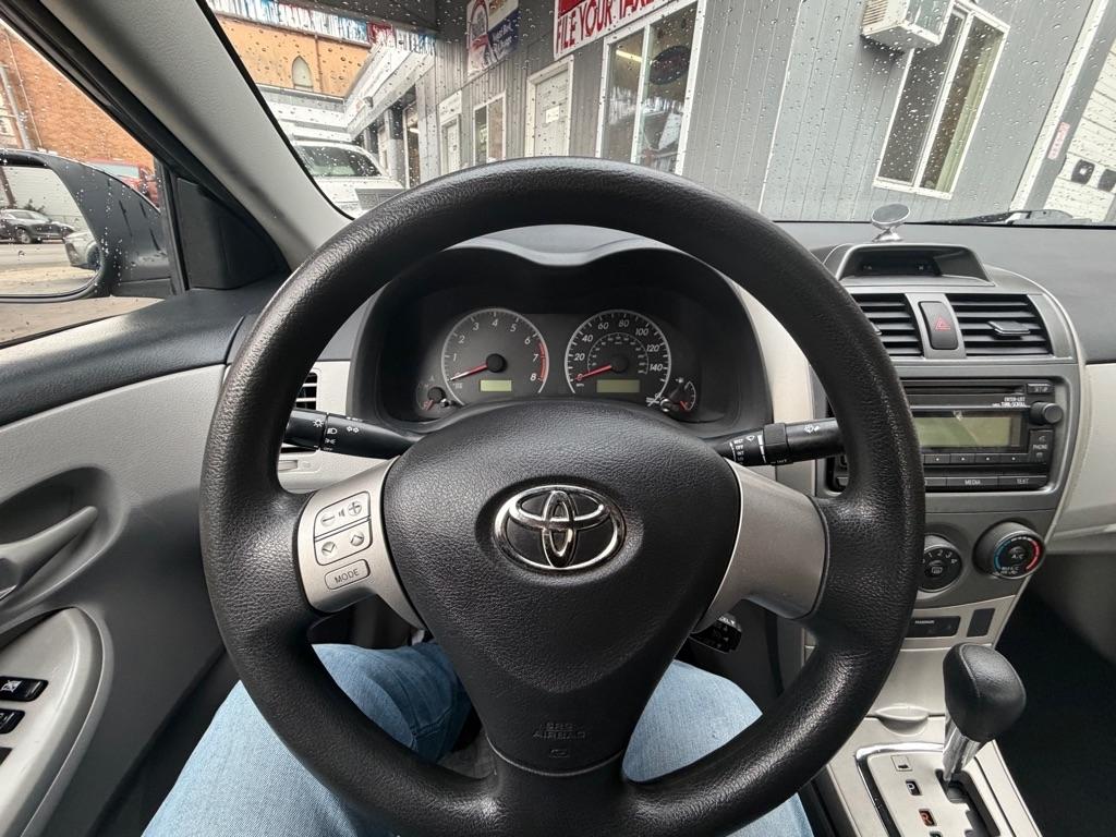 Toyota Corolla  2012