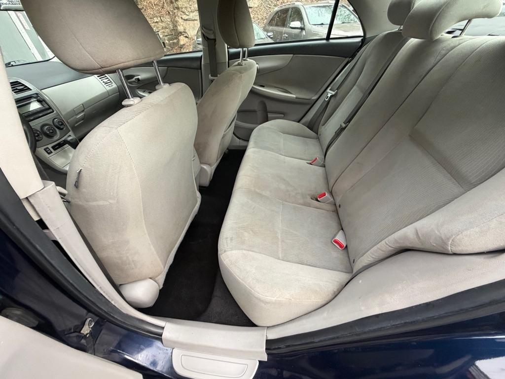 Toyota Corolla  2012