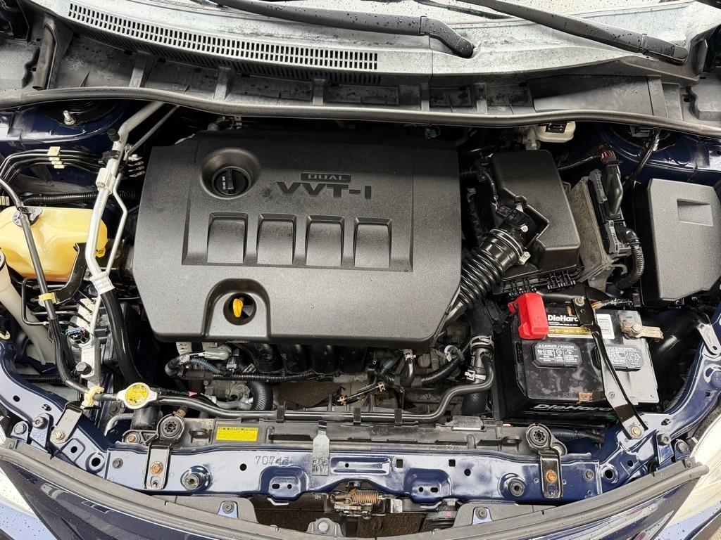 Toyota Corolla  2012