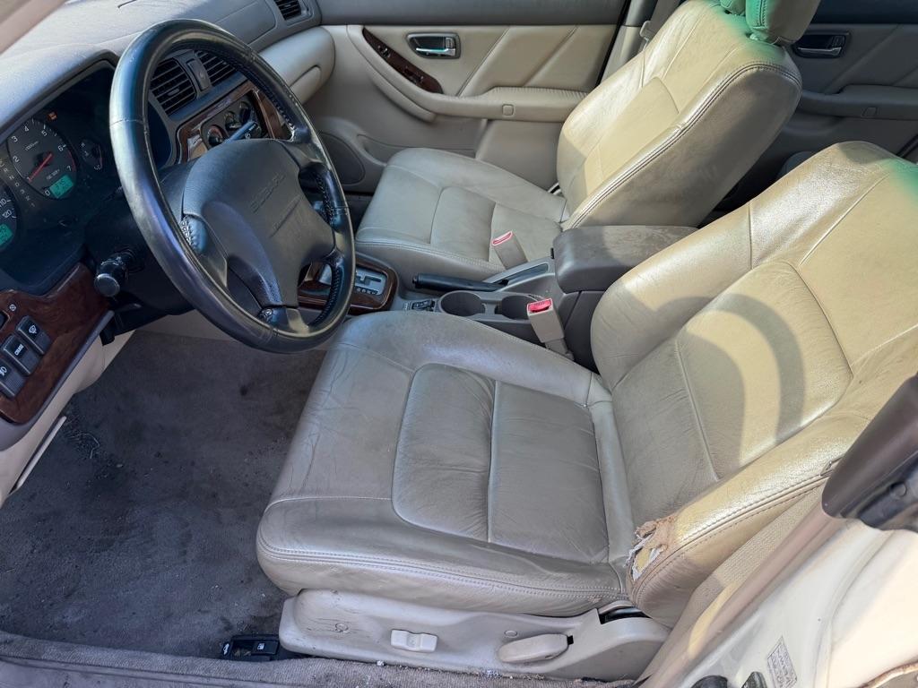 Subaru Outback  2002