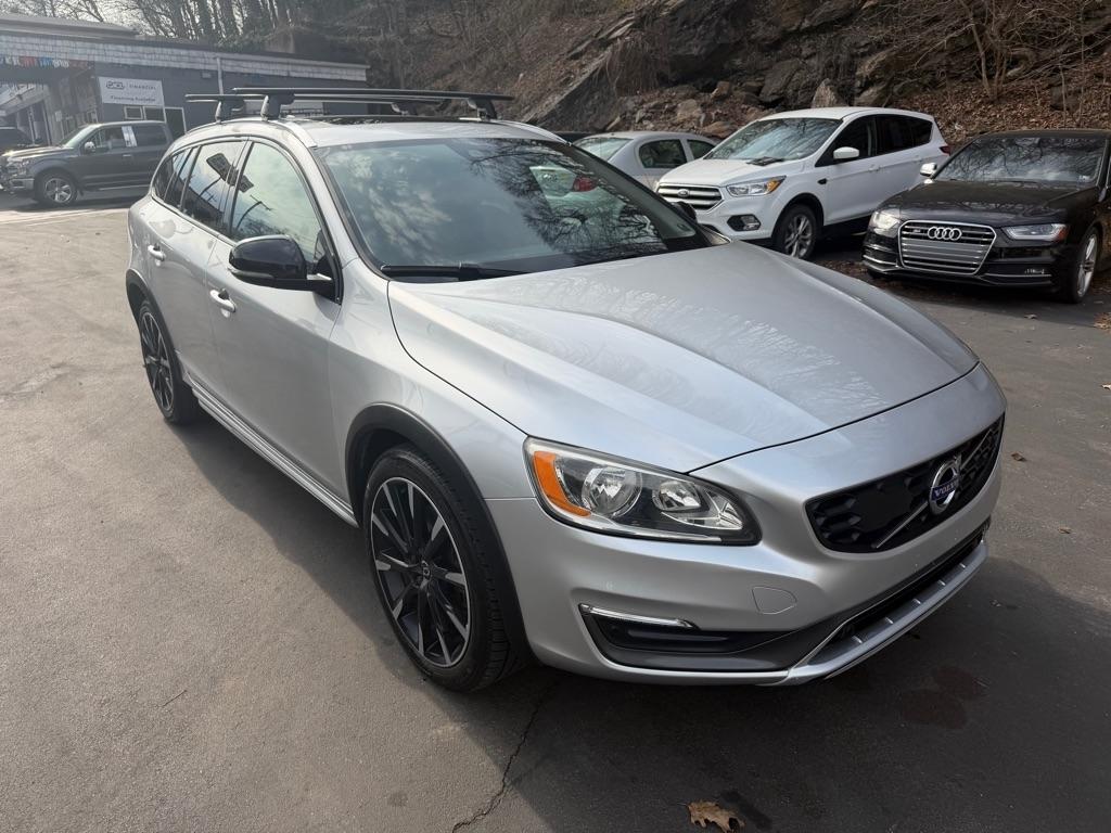 Volvo V60 Cross Country  2016