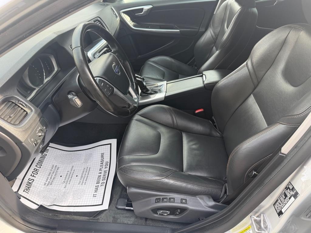 Volvo V60 Cross Country  2016