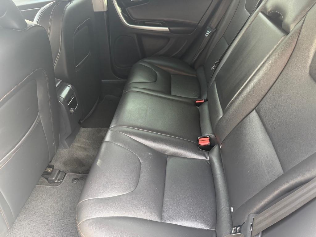 Volvo V60 Cross Country  2016