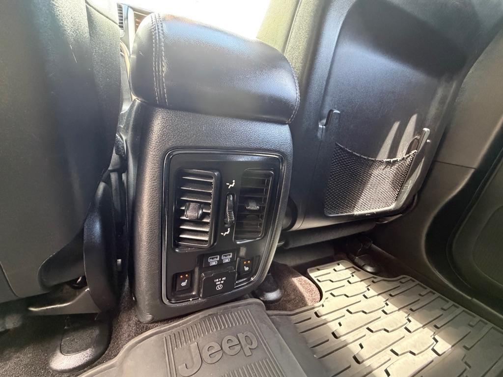 Jeep Grand Cherokee  2017