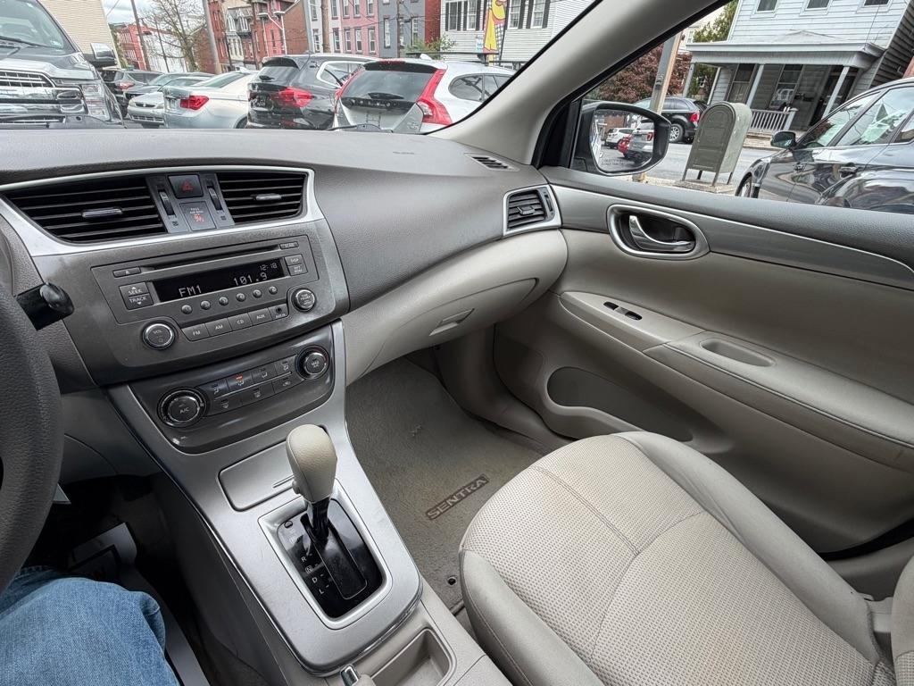 Nissan Sentra  2014